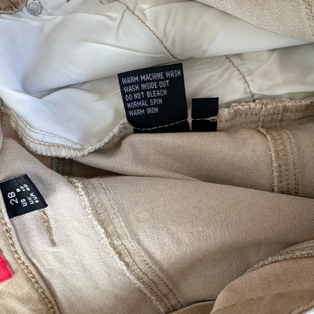 Style J Elegant Tan Women’s long denim stretch Skirt cream size medium/8 - Picture 9 of 9